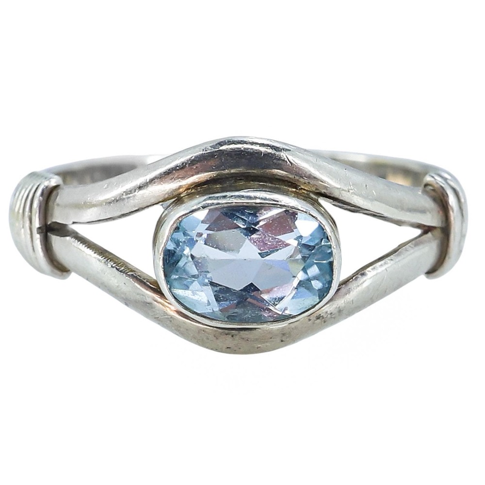 Vintage Sterling Silver Pale Blue Topaz Ring Size 6.75 Modernist Split Band